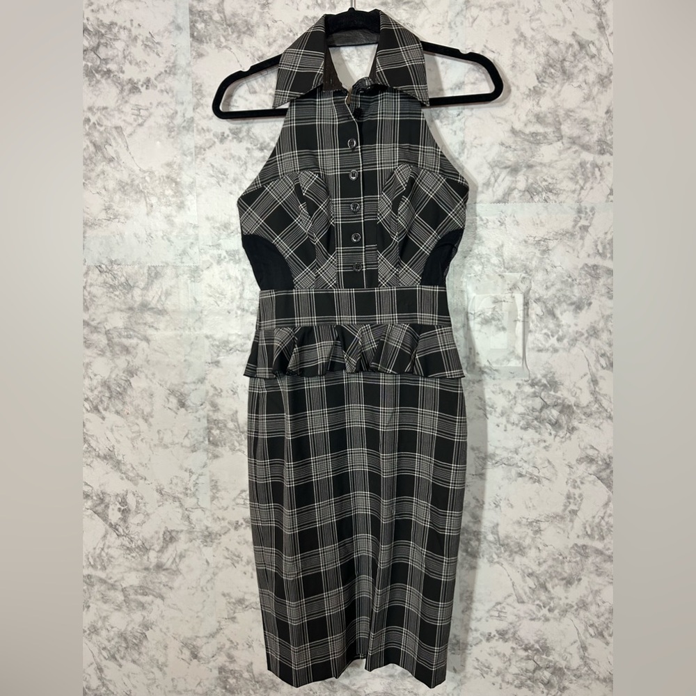 bebe Black White Plaid Halter Open Back Dress Sz 2 NWoT.    37